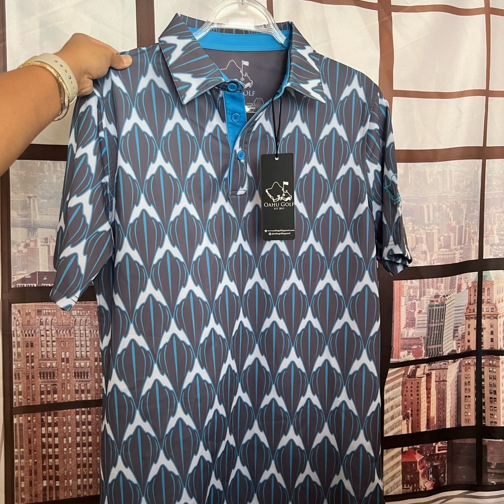 NWT Oahu Golf Gray & Blue Patterned Men's Shirt XS (Fit up to a tight Med)